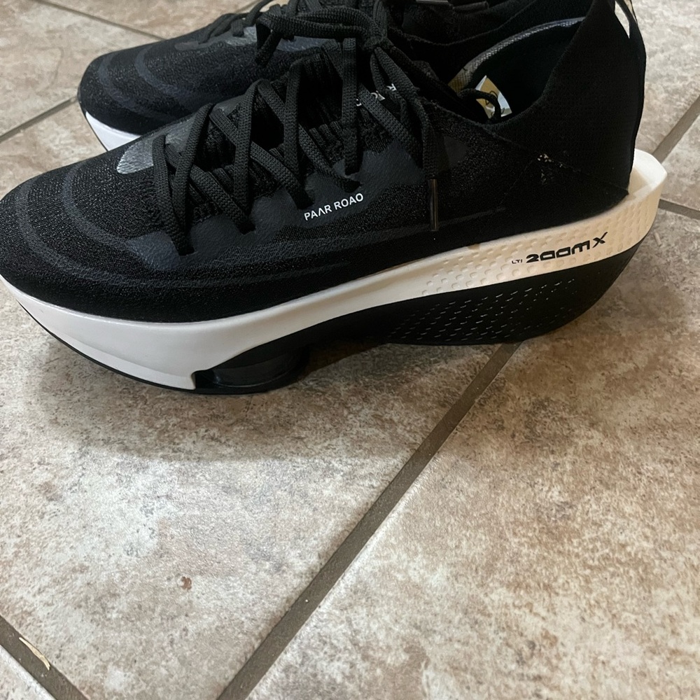 Black and White Zoom Athletic Shoes